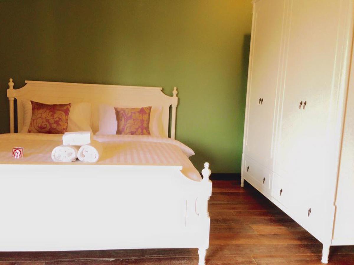 Отель Mulberry House Pak Thong Chai Экстерьер фото