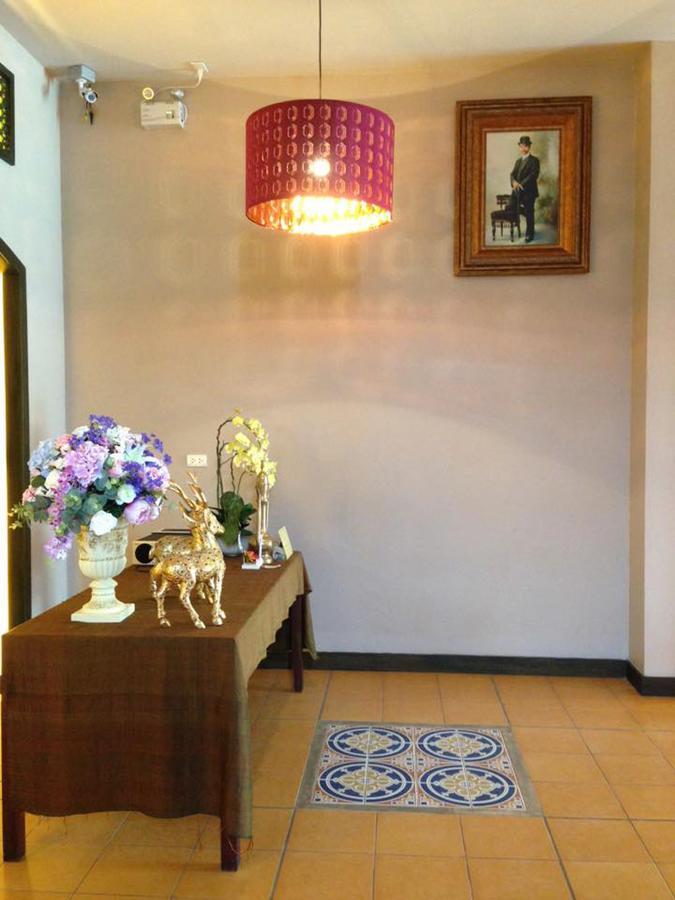 Отель Mulberry House Pak Thong Chai Экстерьер фото